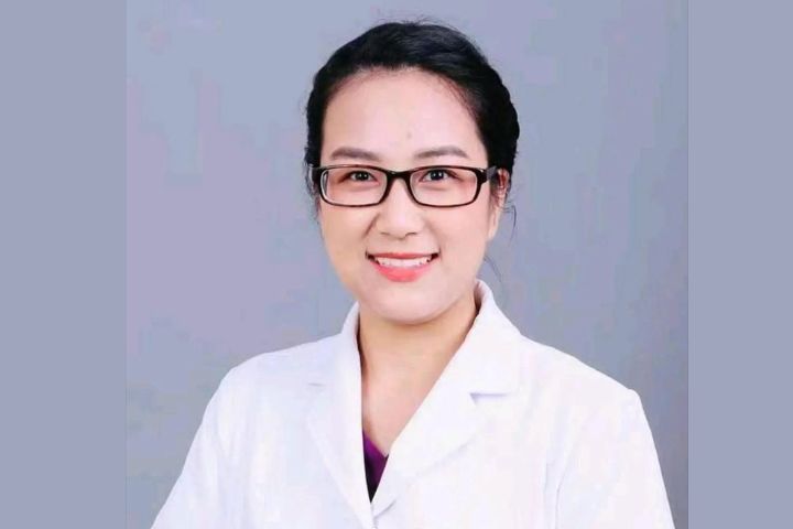腫瘤科醫生黃丹丹一直積極科普防控癌症的知識。網圖 腫瘤科醫生黃丹丹一直積極科普防控癌症的知識。網圖