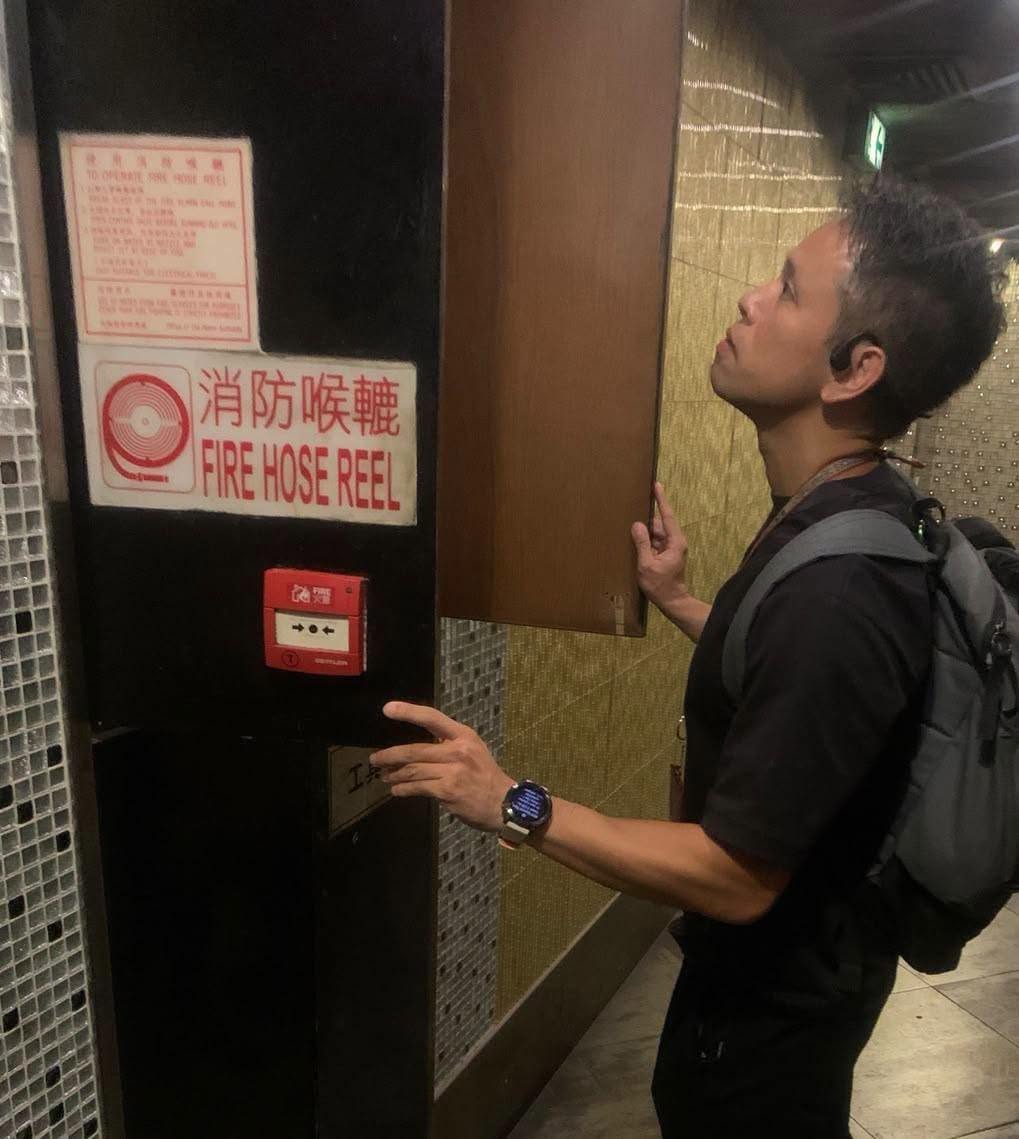消防處於9月29日及30日再度採取特別執法行動,派員以便衣方式主動巡查8幢較高風險樓宇。消防處fb圖片 消防處於9月29日及30日再度採取特別執法行動,派員以便衣方式主動巡查8幢較高風險樓宇。消防處fb圖片