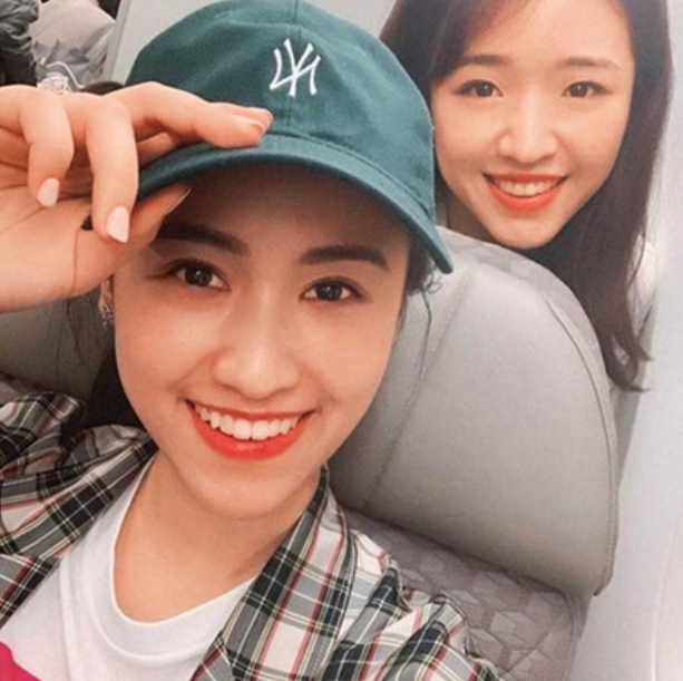 二女Vivian(右一)今日嫁人!
