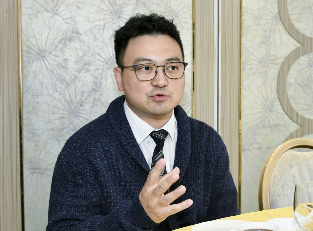 立法會飲食界議員梁進。 立法會飲食界議員梁進。