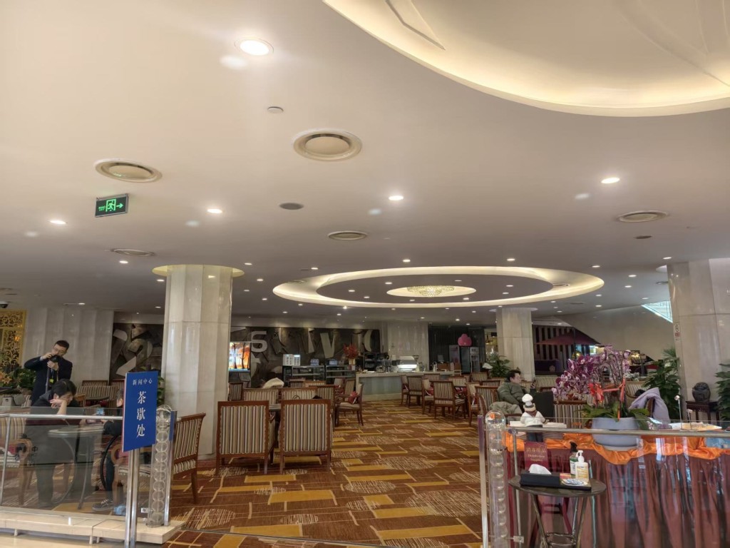 茶歇處。 楊浚源攝