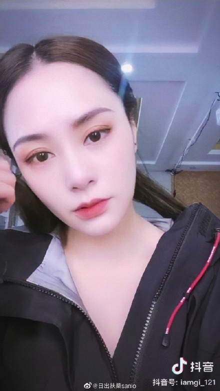 正面睇唔到疤痕㗎。