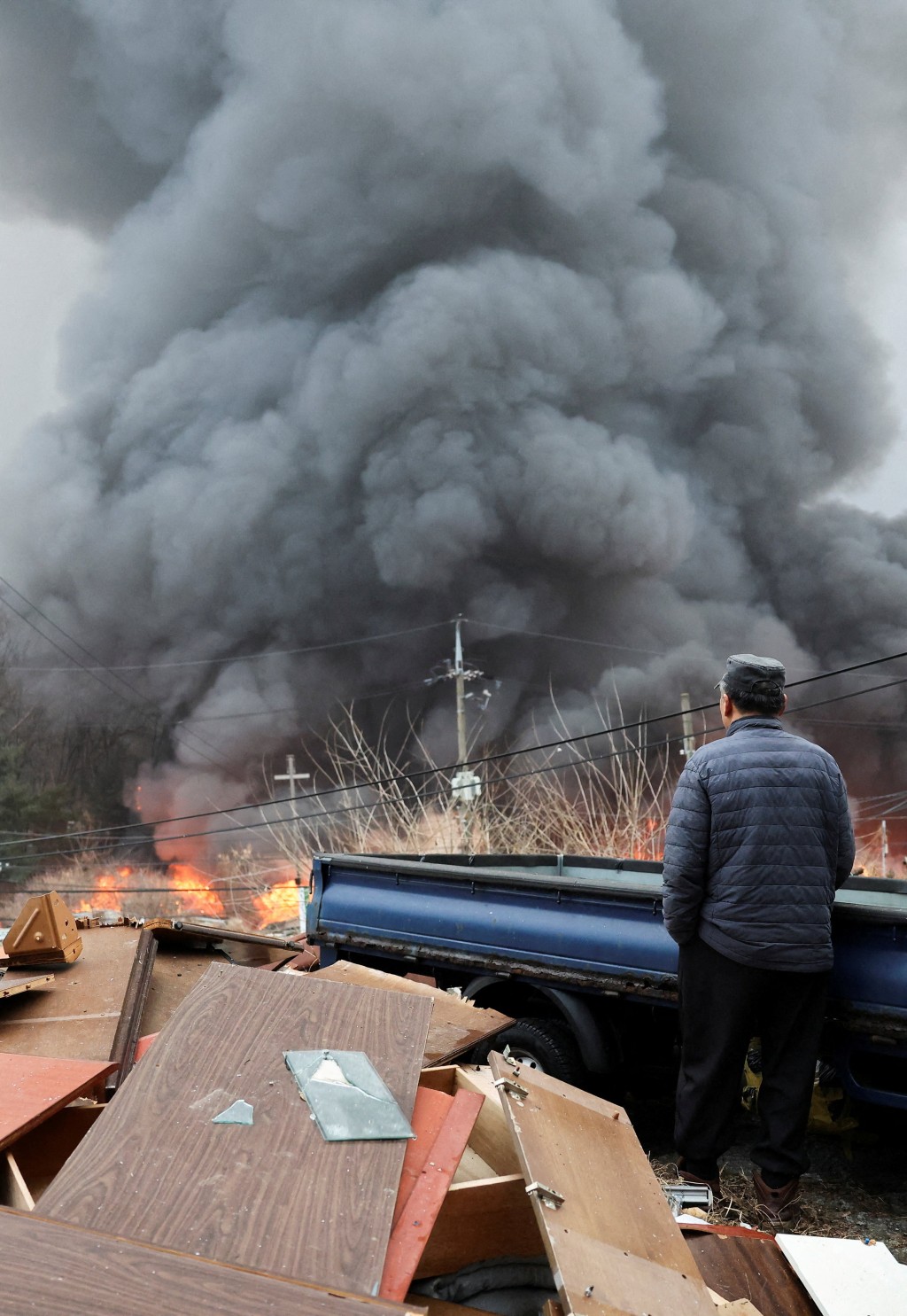 濃煙竄天。路透社
