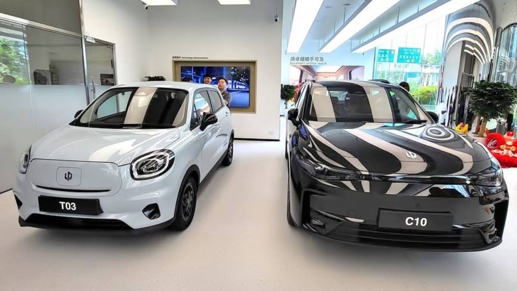 零跑汽車獲一汽溢價入股 股價曾升逾7% 朱江明回應稱實控人不會改變