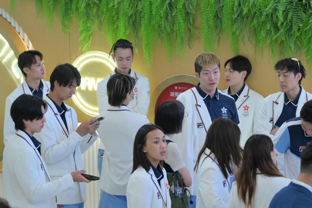 第20届亚洲运动会中国香港代表团授旗典礼。苏正谦摄