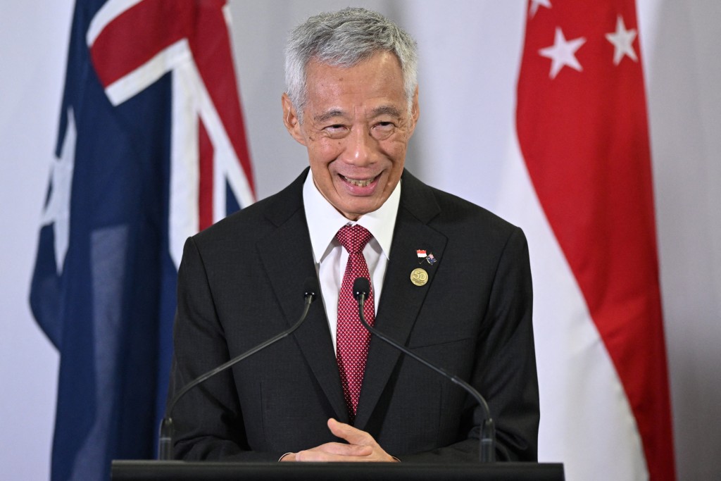 李显龙呼吁新加坡可藉宗亲乡会加强与中国省份的联系。路透社