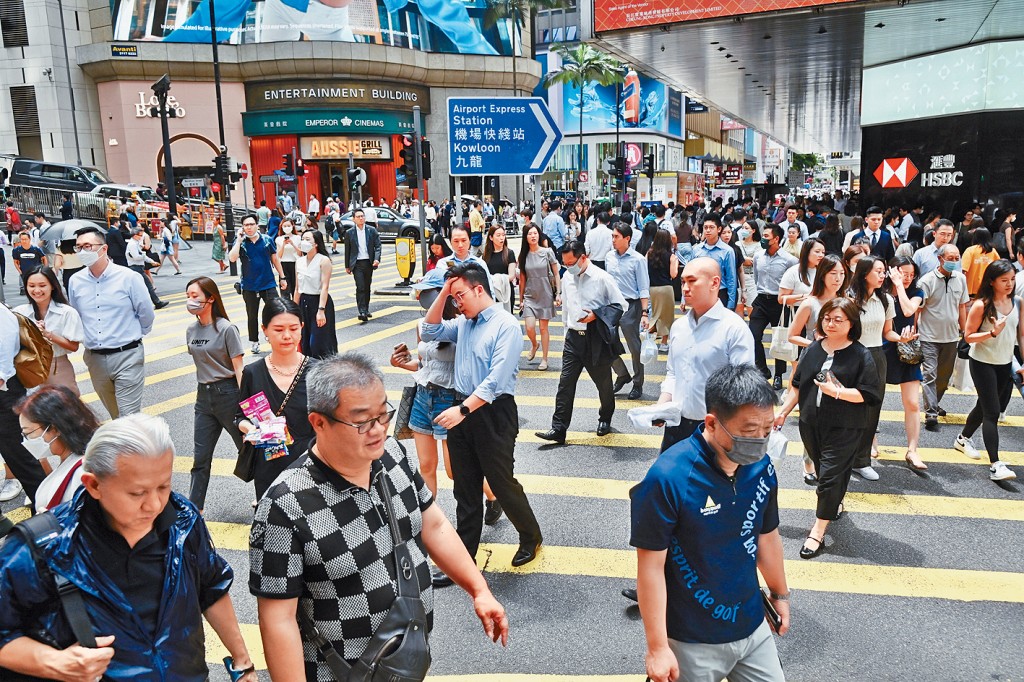 政府統計處昨發表今年5月至7月的最新勞動人口統計數字,經季節性調整的失業率為3.7%。