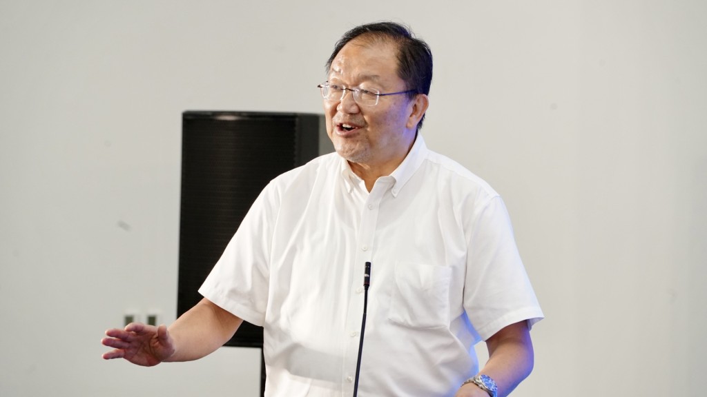 黃錦輝在「西海岸(青島-香港)科技產業論壇」開幕式上致辭。