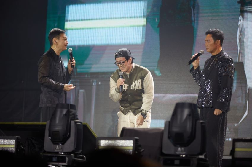 張兆輝、陶大宇及吳啟華在佛山舉行《2023大灣區港劇男神演唱會》。