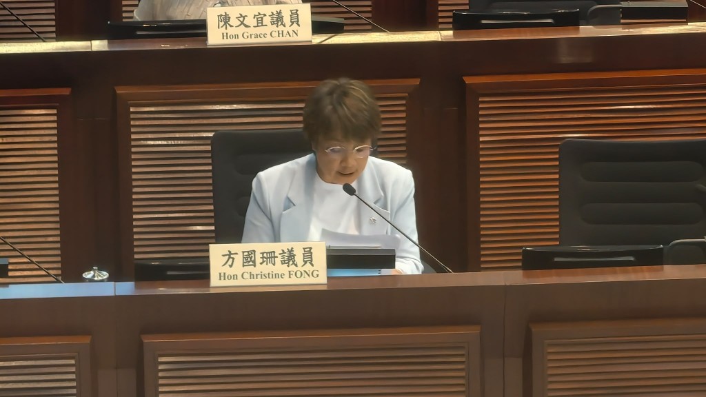 方國珊認為政府每兩年全面檢視一次「預審名單」未必夠頻密。 方國珊認為政府每兩年全面檢視一次「預審名單」未必夠頻密。