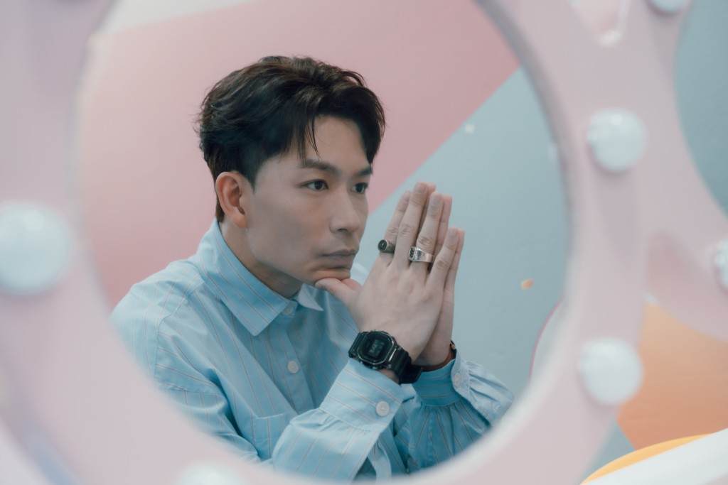 成為父親讓阿康明白:「原來責任越大,能力真的可以變得越大。」(圖片來源:《親子王》) 成為父親讓阿康明白:「原來責任越大,能力真的可以變得越大。」(圖片來源:《親子王》)