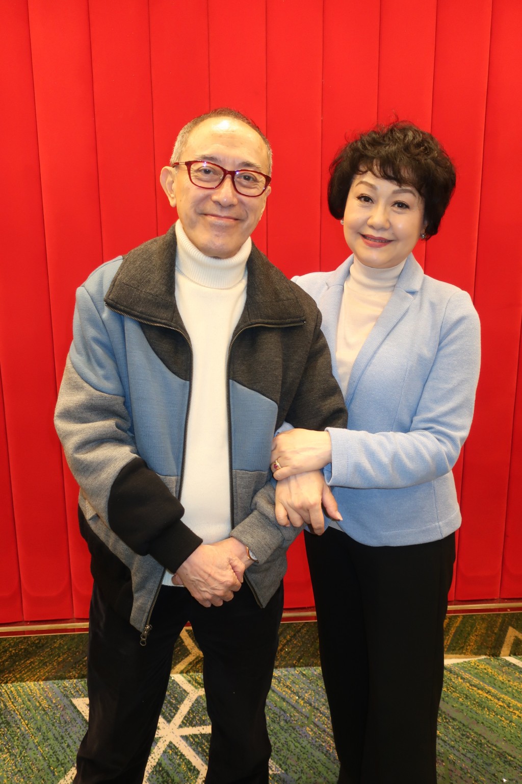 毛俊輝當年與胡美儀籌備婚禮，卻不幸患上淋巴癌，要切胃及做化療。