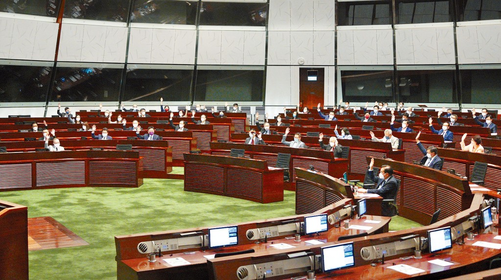 立法會將於十二月中舉行補選，填補四名議員席位。