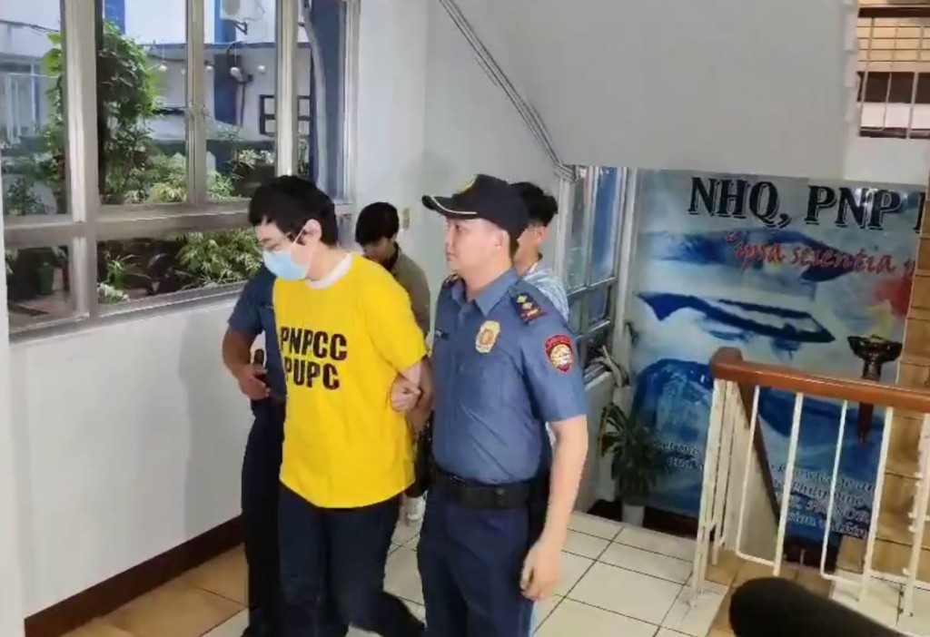 王丹煜涉於火鍋店內槍殺1名內地漢，19日遭菲律賓警方拘捕。Ｘ@pnagovph