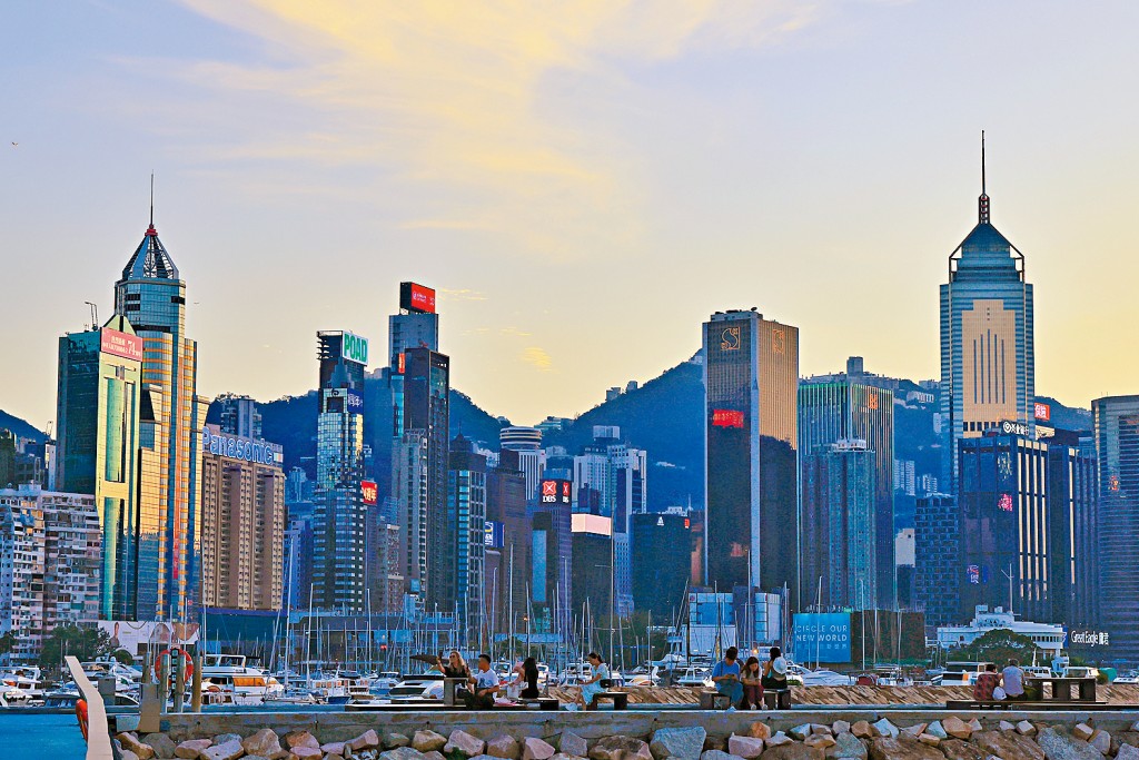 新資本投資者入境計劃（CIES）於3月1日接受申請，料有助豐富本港人才庫和吸引新資金。