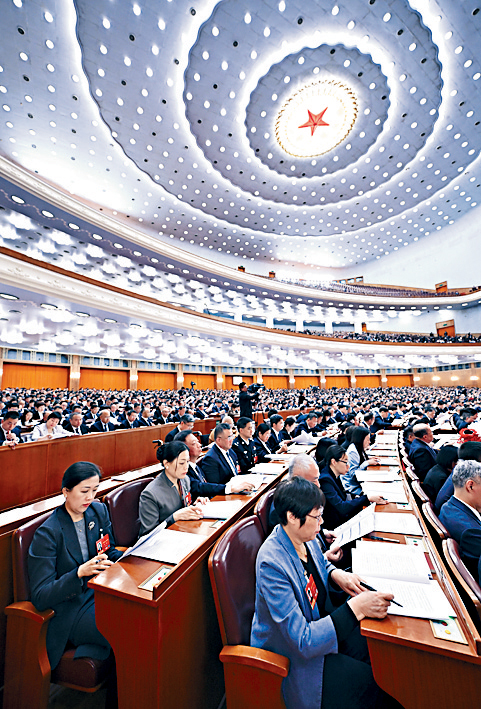 教育局因應人大審議通過「十五五」規劃綱要草案，將更新相關教材內容。