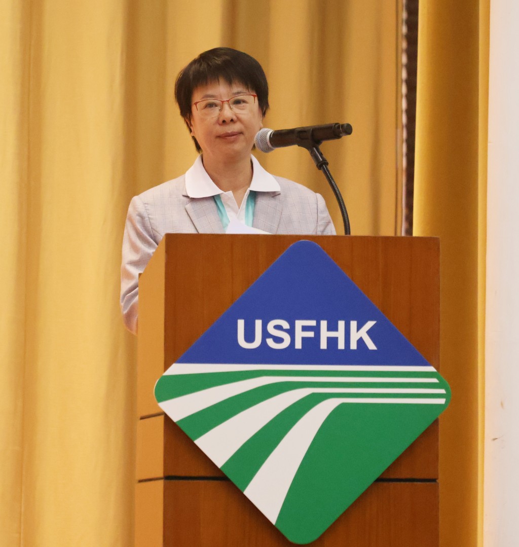 团长麦美珠。 本报记者摄