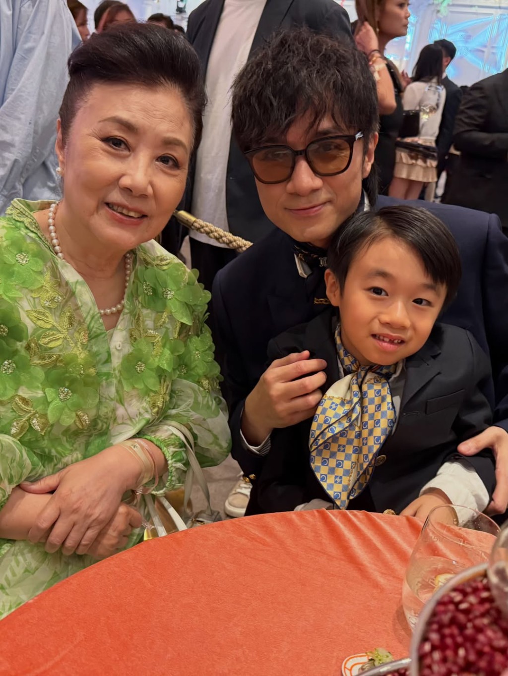 何猷君奚夢瑤