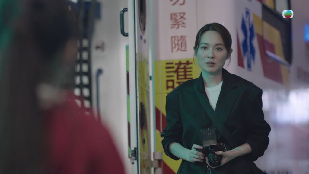 蔡潔出場只有一分鐘左右，神情與夏文汐高度相似，吸引網民關注。