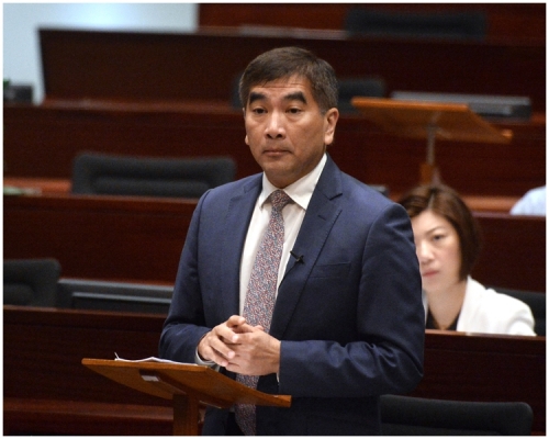 自由黨黨魁鍾國斌。資料圖片
