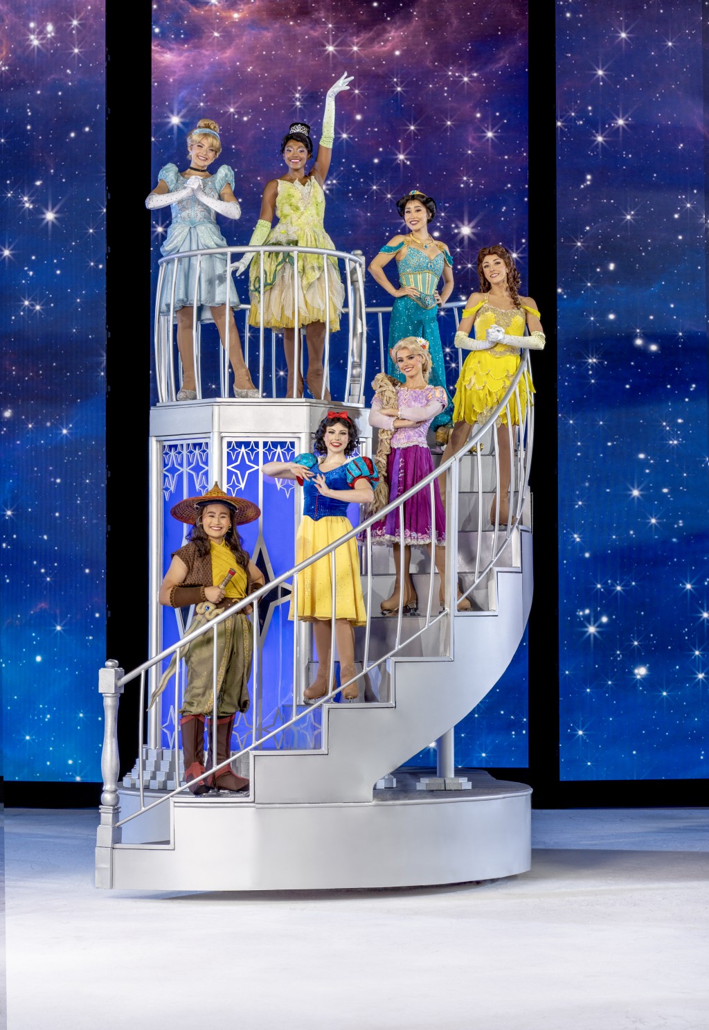 灰姑娘、白雪公主、 貝兒和長髮公主樂佩等迪士尼公主也會出現, 與大家一起追逐夢想。(圖片來源:官方圖片) 灰姑娘、白雪公主、 貝兒和長髮公主樂佩等迪士尼公主也會出現, 與大家一起追逐夢想。(圖片來源:官方圖片)