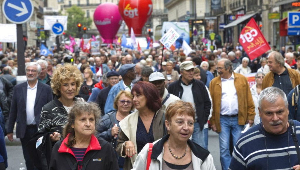 法國擬改革將退休年齡由62歲上調至64歲。美聯社