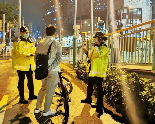 部分違例人士。