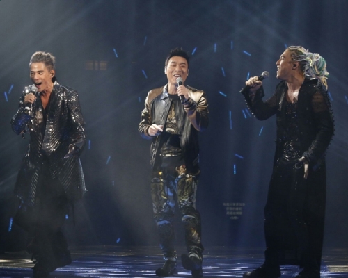 安仔笑言都有聽Shine的歌，所以都係聽他們的歌大。