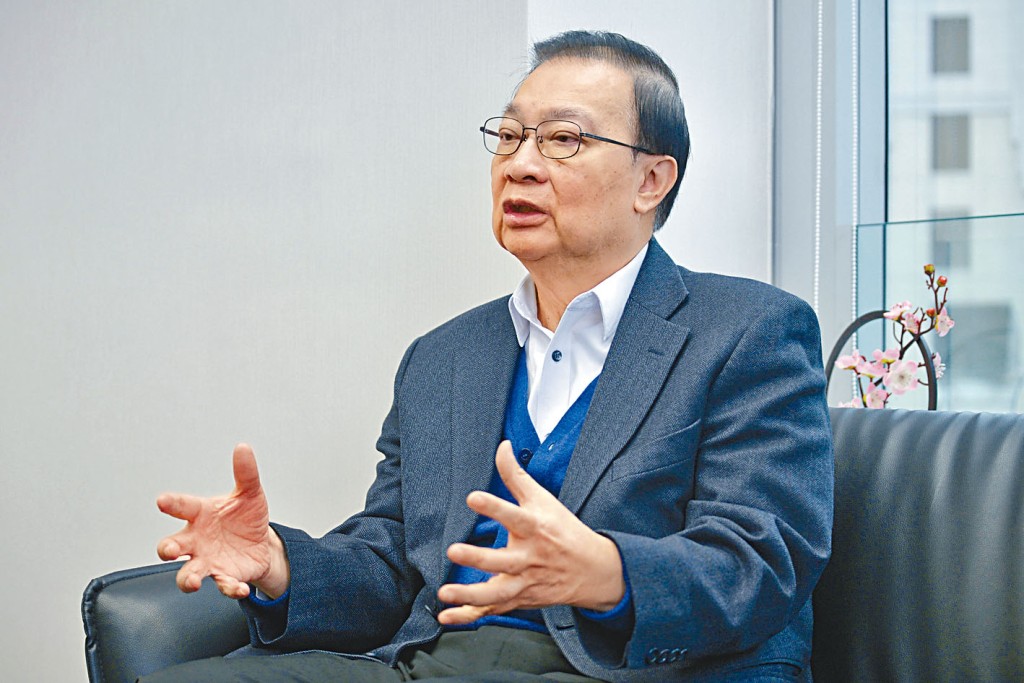 譚耀宗相信新一屆人大有傑出人才,寄語接班人開會要做足準備。