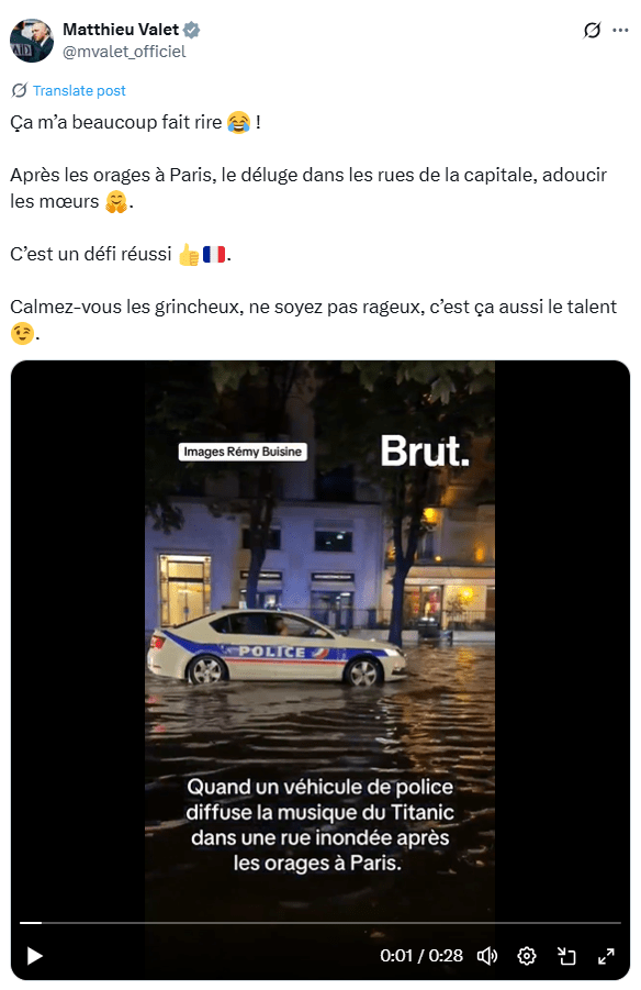 巴黎警車播放鐵達尼號主題曲駛過積水街道。X@mvalet_officiel 巴黎警車播放鐵達尼號主題曲駛過積水街道。X@mvalet_officiel