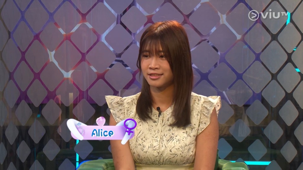 Alice Wong早在17岁已经奉子成婚。