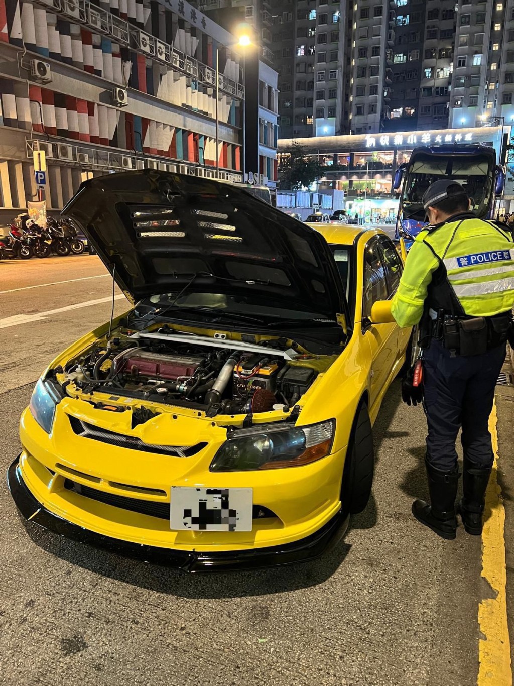 警圣诞期间打击交通违例及非法赛车 拘捕5男女。警方图片