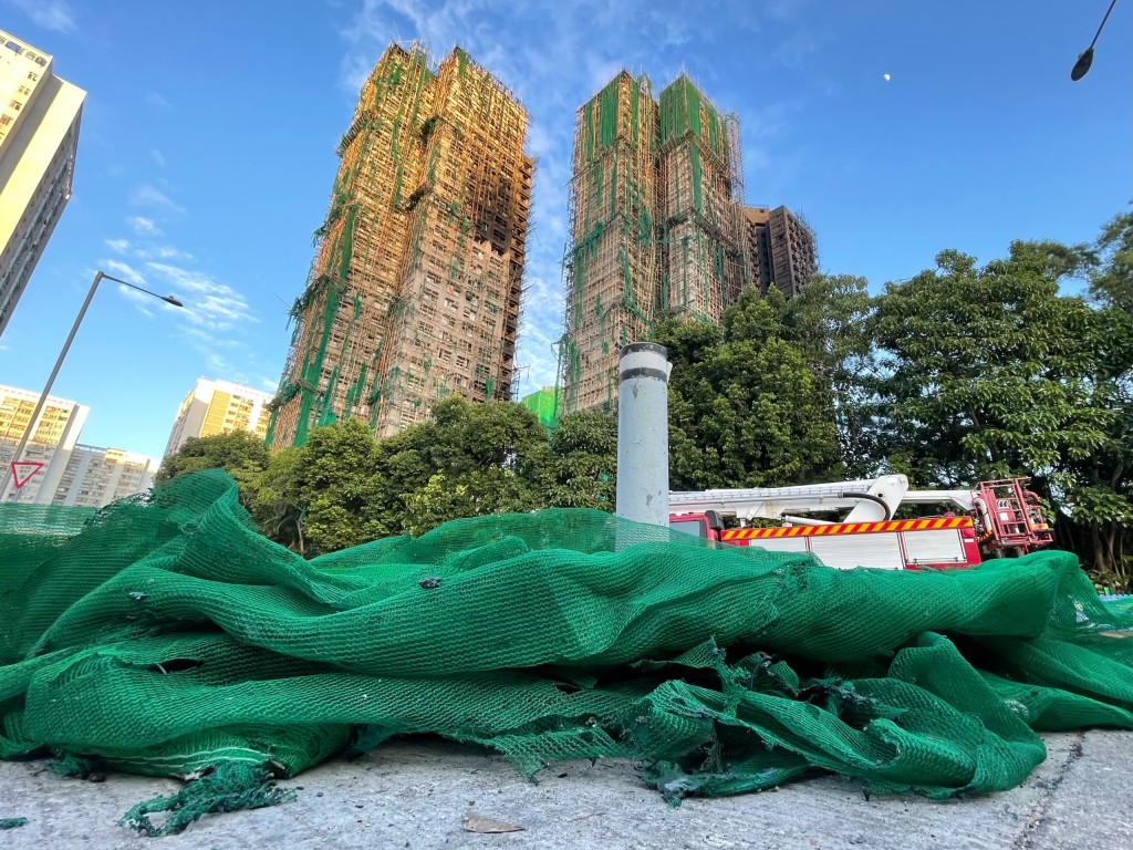 委員會直指事故完全可避免,是否阻燃棚網,燃料所釋放能量相差27倍。 委員會直指事故完全可避免,是否阻燃棚網,燃料所釋放能量相差27倍。