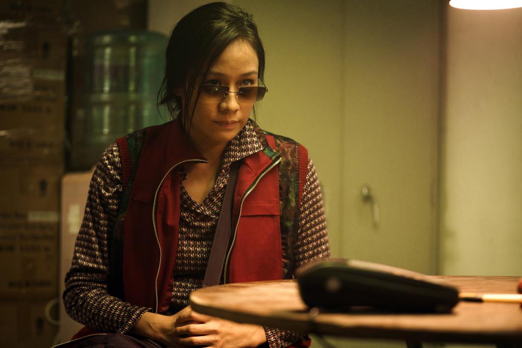 嘉欣今次角色不但造型有突破，更要扮弱視及跛，相當大挑戰。