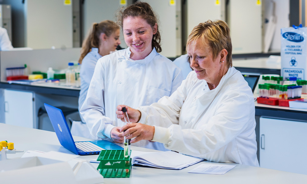 香港學生申請其全英排名第六的生物醫學(Biomedical Science)人數激增(圖片來源:University of Lancaster) 香港學生申請其全英排名第六的生物醫學(Biomedical Science)人數激增(圖片來源:University of Lancaster)
