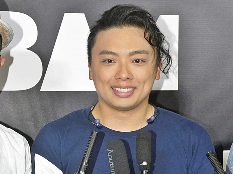 陈维诺（Van）荣升人夫后首次演出。
