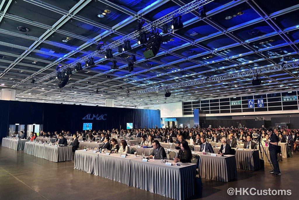 香港海關於11月17至18日出席由香港特區政府與貿易發展局合辦，於香港會議展覽中心舉行的第15屆「亞洲物流航運及空運會議」。香港海關fb圖片