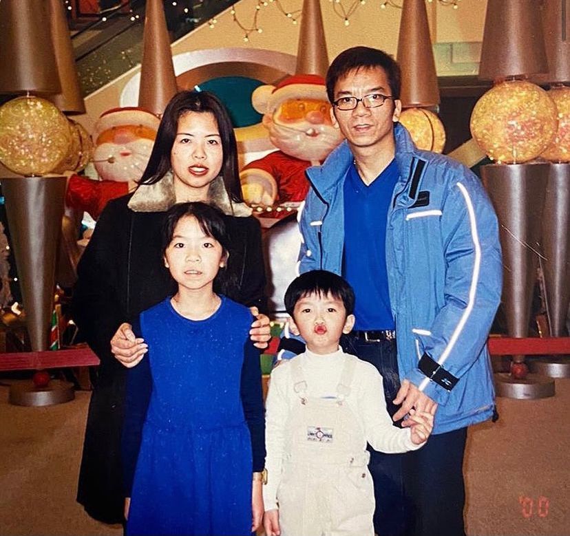 原來嘟嘴係小時候已有習慣，由細嘟到大。