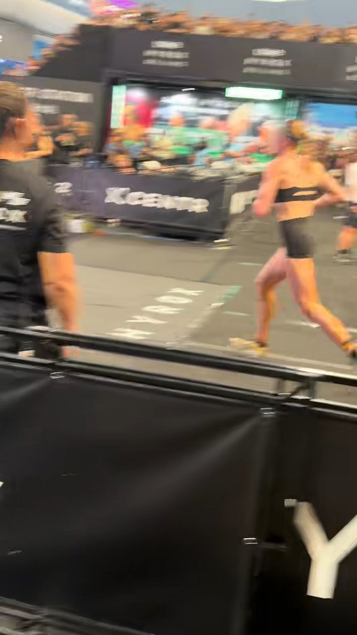 2026年HYROX北京站中，有女选手失禁下仍坚持完成比赛。