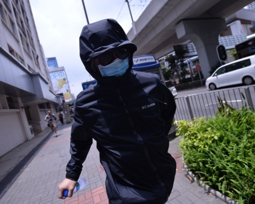 周波獲准保釋候訊。