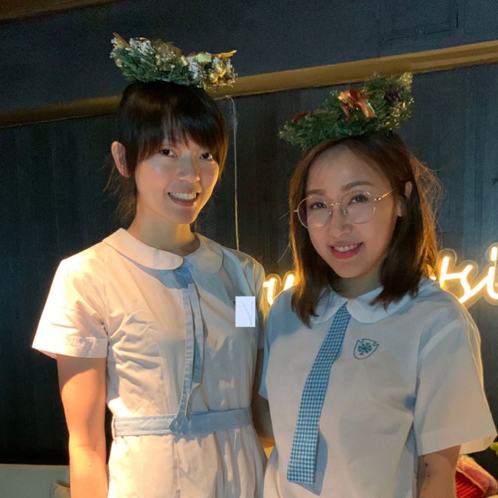 阿Ling和Mischa勁老友,年前一齊參加校服派對。