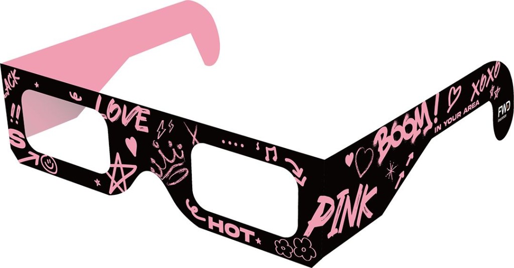 FWD MAX 會員更可免費體驗主題自拍亭及換領專屬應援小物。