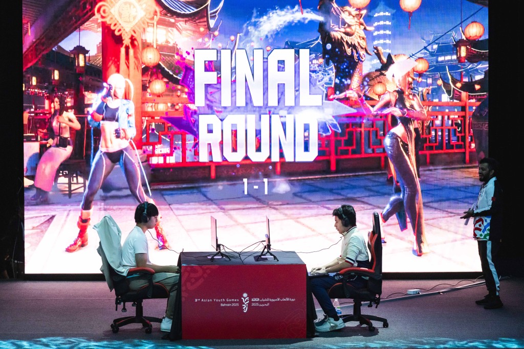 電競運動員陳栢賢在「街頭霸王6」決賽勇奪冠軍。港協暨奧委會圖片