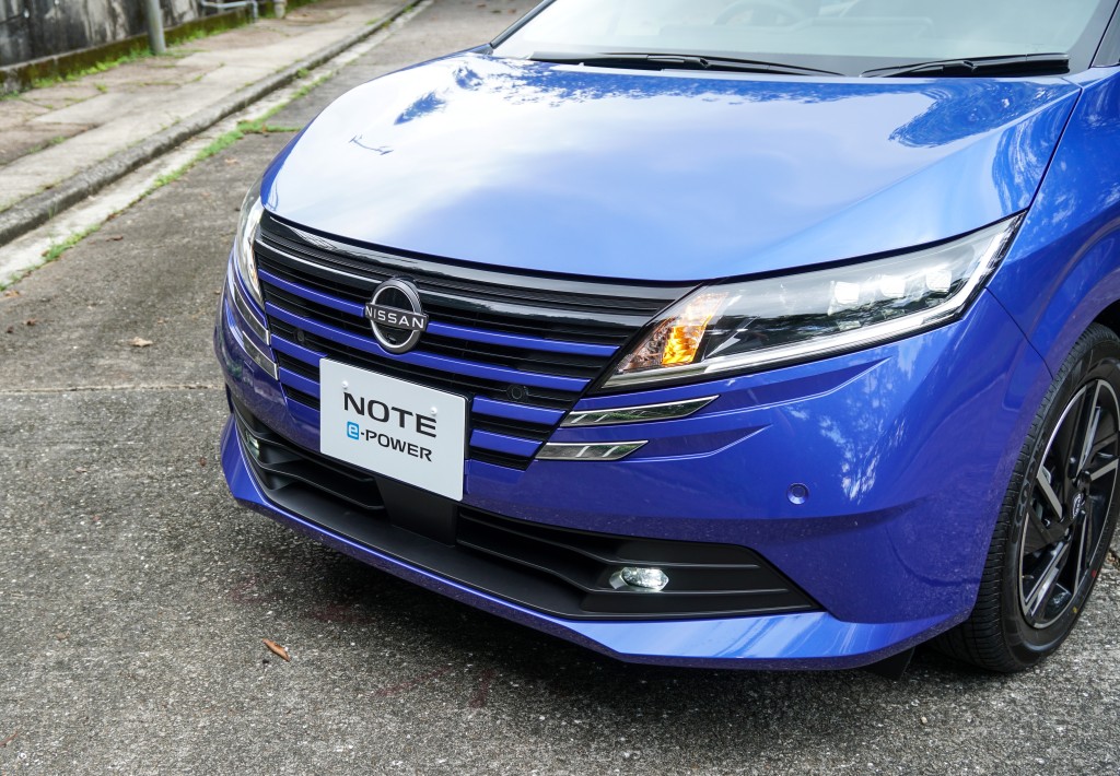 新款混能日產Note e-POWER試駕：蛻變集中在車頭部份，入替原有黑網圖案的全新橫間鬼面罩啟發自日本傳統“Mizuhiki”繩結藝術。