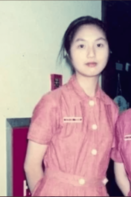 杨千嬅入行前曾任护士，三年的护士生涯，改变了整个人生。