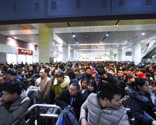 內地春運料達29.9億人次。新華社