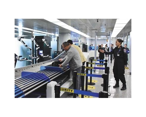 首都機場近期將採取更為嚴格的安全檢查措施。