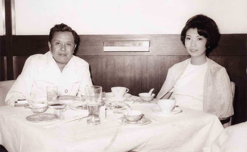 张彻与太太梁丽嫦于1969年结婚。