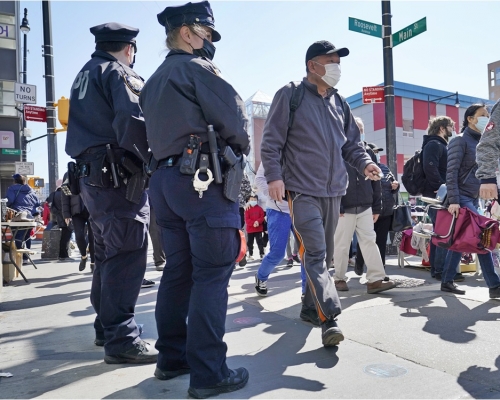 紐約早前有一名亞裔女子被當街毆打。AP資料圖片