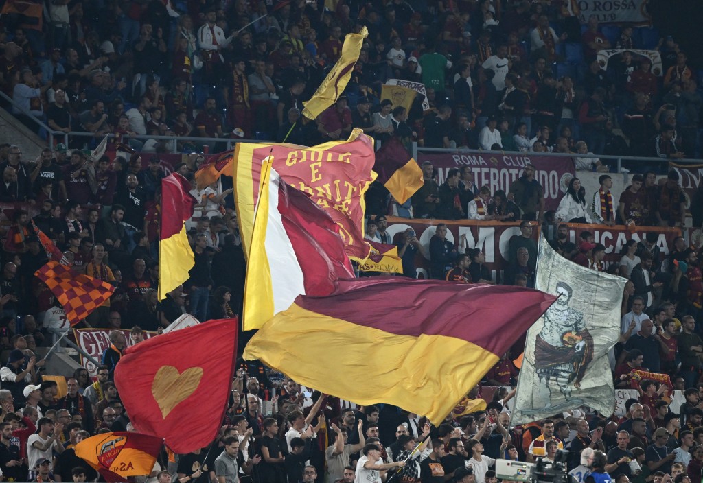 羅馬球迷好熱情。